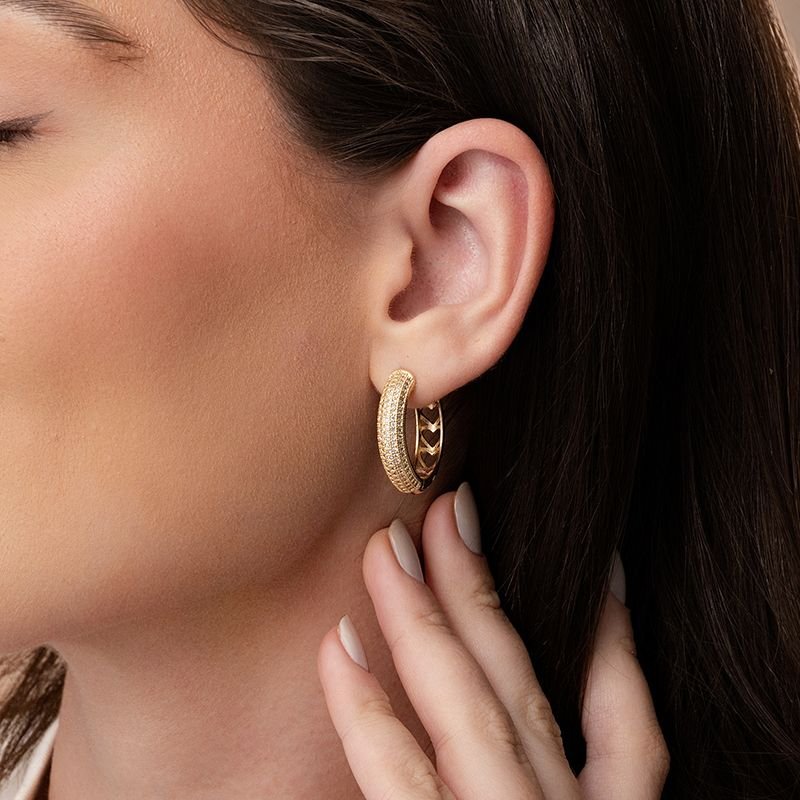 ARGOLA BANHADA EM OURO 18K C/ ZIRCÔNIAS - M