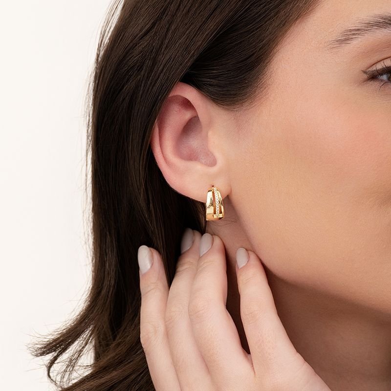 ARGOLA BANHADA EM OURO 18K CRAVEJADA C/ ZIRCÔNIAS