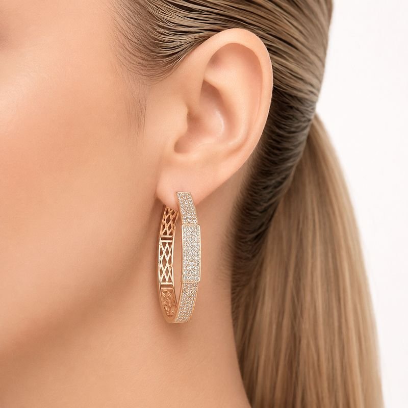 ARGOLA BANHADO EM OURO 18K CRAVEJADA C/ ZIRCÔNIAS