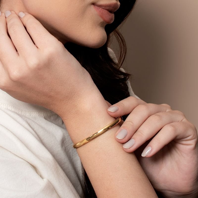 ARGOLA PEQUENA LISA BANHADO EM OURO 18K