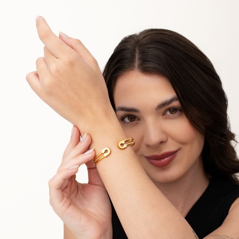 BRACELETE ALFINETE DOURADO ABERTO EM AÇO