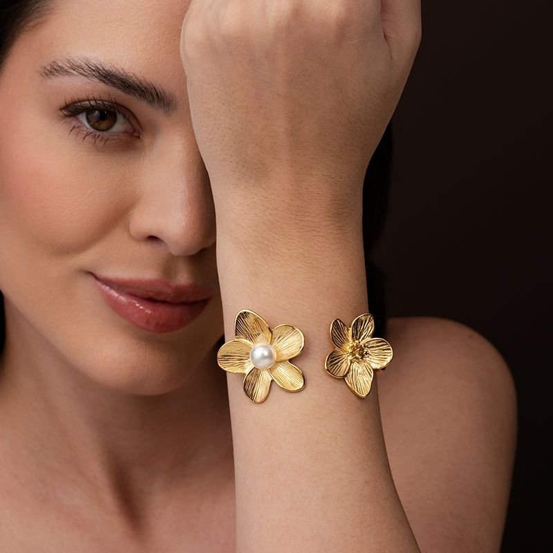 BRACELETE FLOR LISO BANHADO EM OURO 18K