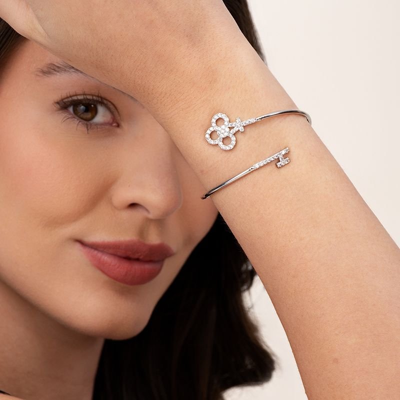 BRACELETE TREVO COM ZIRCÔNIAS