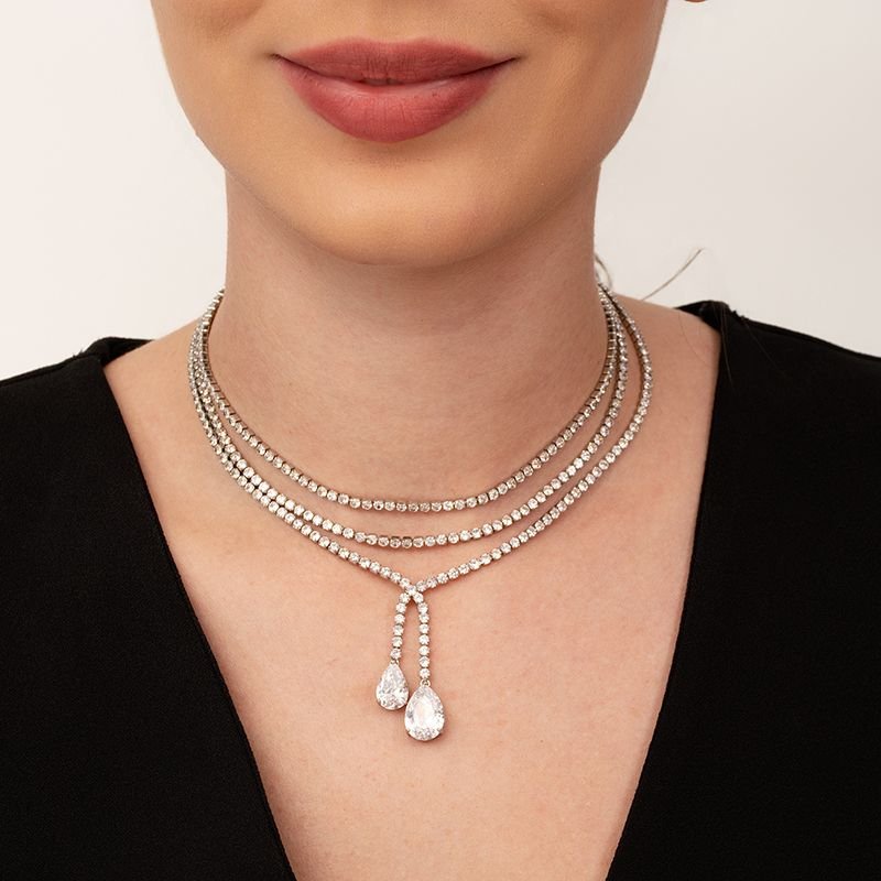 COLAR GOTA COM PEDRAS CRAVEJADAS - 39 CM
