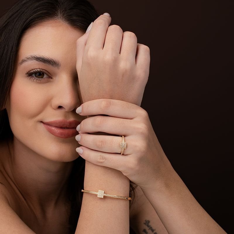CONJUNTO BRACELETE E ANEL FORMATO QUADRADO COM PEDRAS DE ZIRCÔNIA 